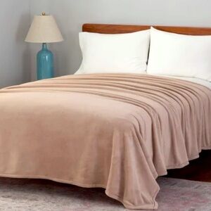 BERKSHIRE LUXELOFT BLANKET - QUEEN